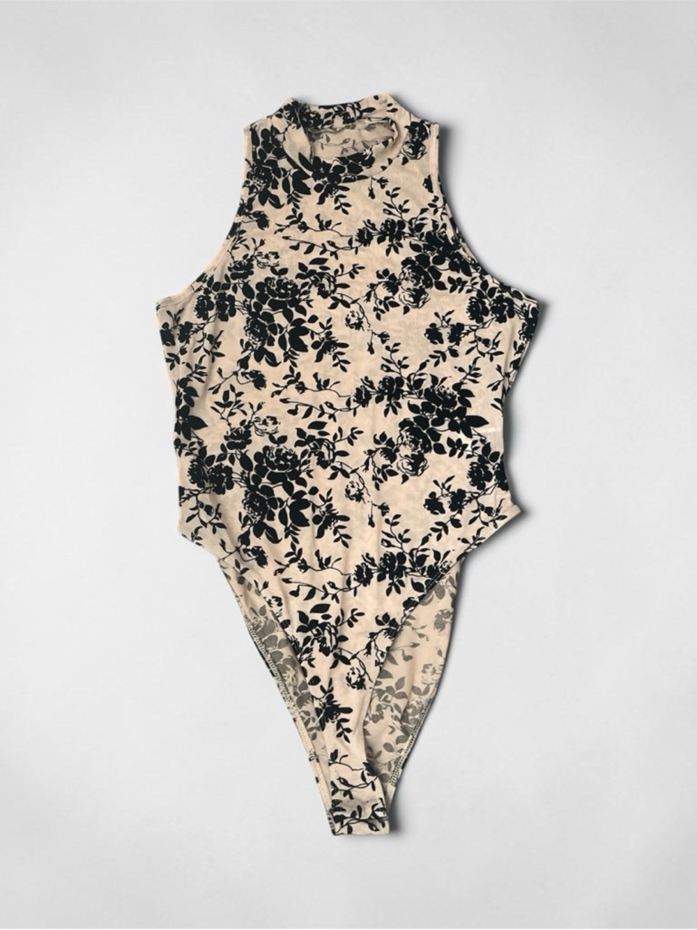 SHEIN Black Floral Print Beige High-Neck Bodysuit
